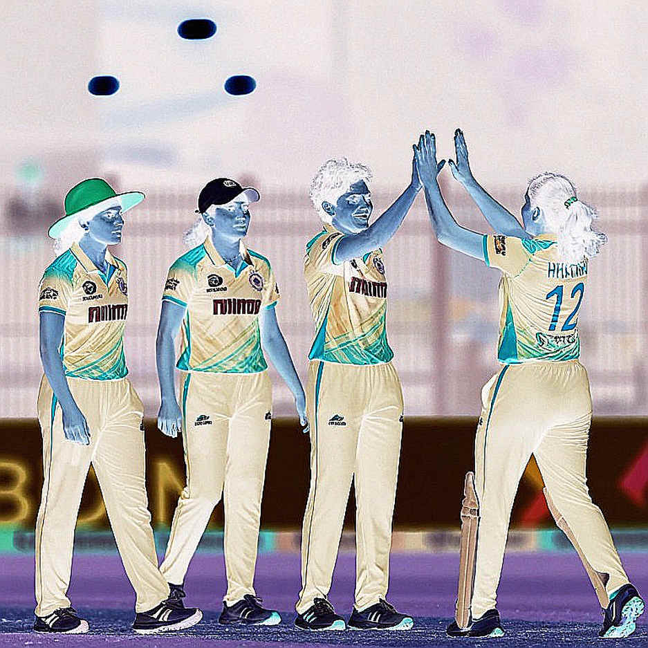 ধনঞ্জয় ডি সিলভার ইস্তফা: ১৮ টেস্টের এক পরিসংখ্যান-পোস্টমর্টেম আর ঘরের মাঠের লুকানো হিসাব