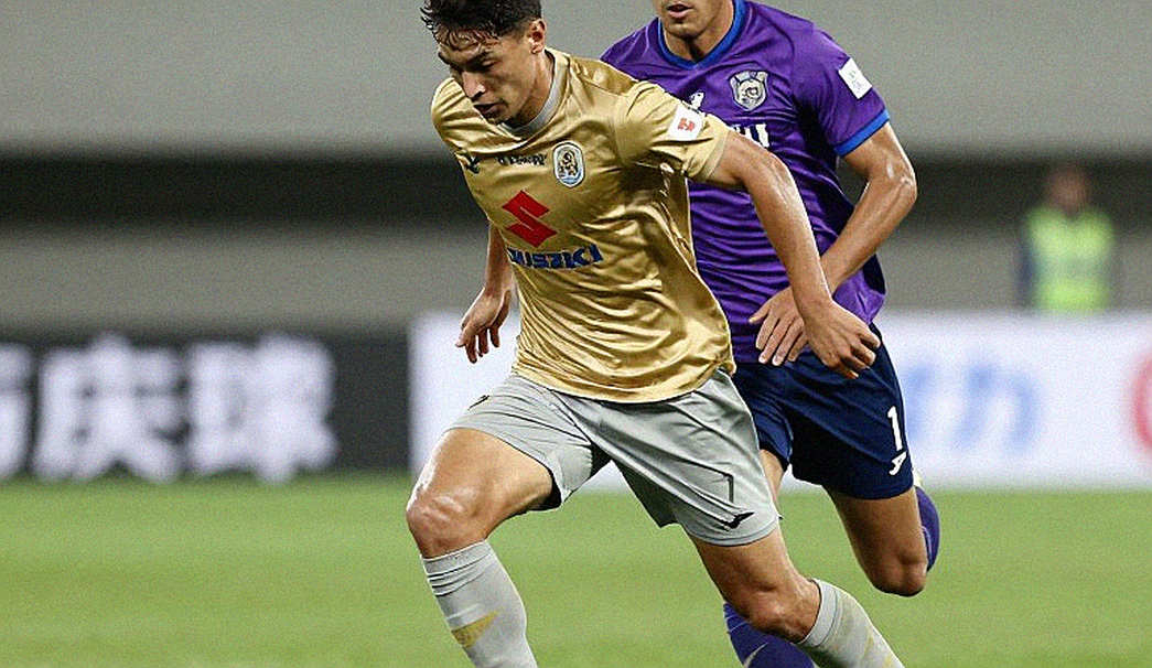 মাইক্রোফোন থেকে UEFA পর্যন্ত: হালগ্রিমসনের বক্তব্য আর নীতি-নিরপেক্ষতার ধূসর সীমানা