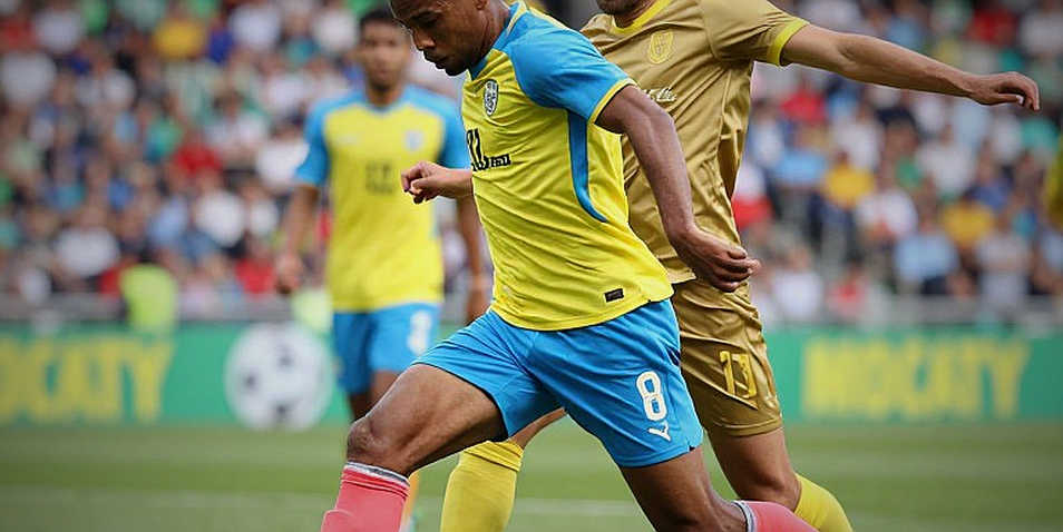 Brazil's New Number Ten: The Shirt Changed, the Gap Did Not